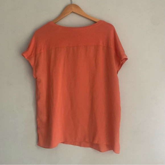 ✨3 for 15 ✨ Reitmans Pattern Block Thin Tee Shirt Blouse - Picture 5 of 5